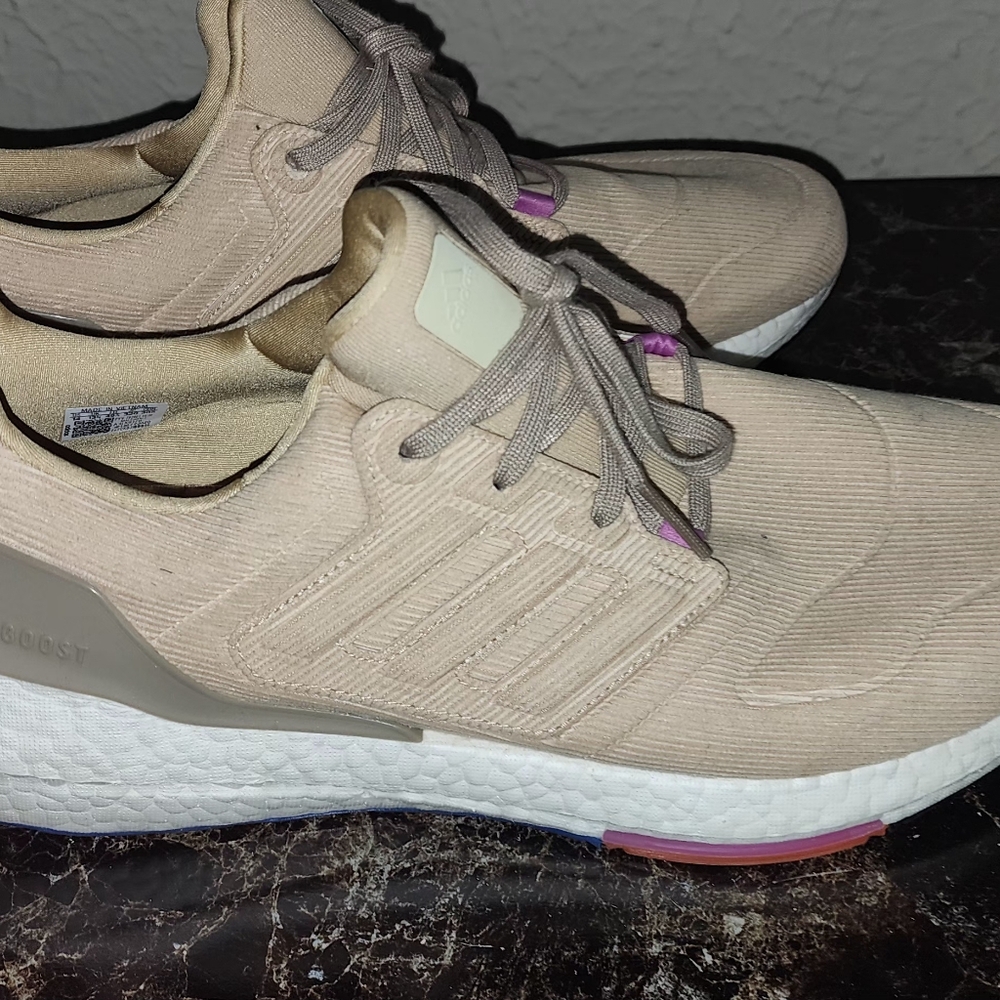 Adidas Ultraboost - Picture 3 of 3